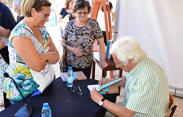 2006 – 2013 / 2006 – 2013 / Áreas de atividade – Cultura – Animação Cultural – Actividades – Feira do Livro – Feira do Livro 2013 / Apresentação do livro "A graça que a Póvoa tem" 4