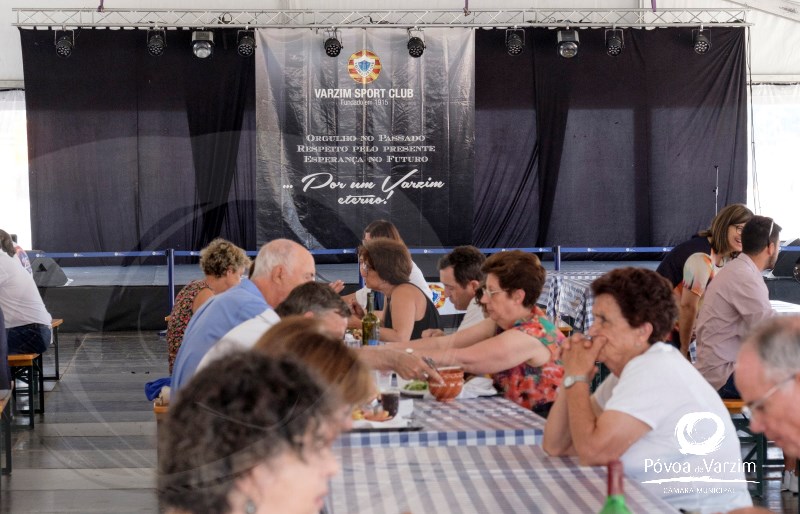 Convívio Varzinista junta gastronomia e animação em quatro dias alvi-negros