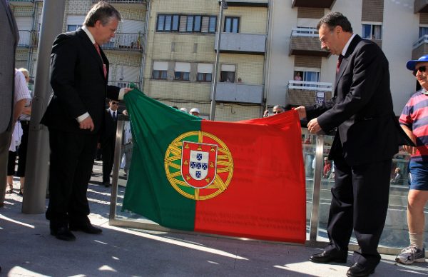 Público aplaudiu inauguração da Avenida Mousinho de Albuquerque