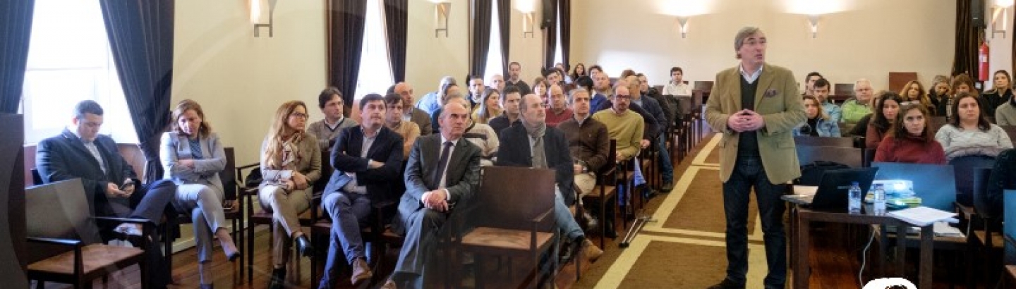 Sessão de Esclarecimento sobre a Revisão do Código de Contratos Públicos