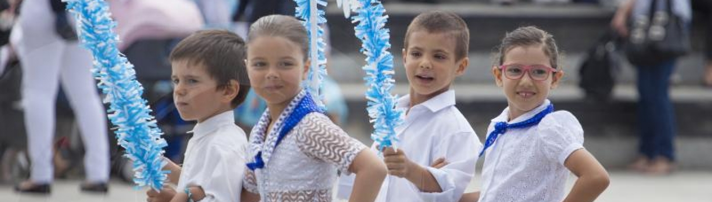 Pequenada celebra São Pedro