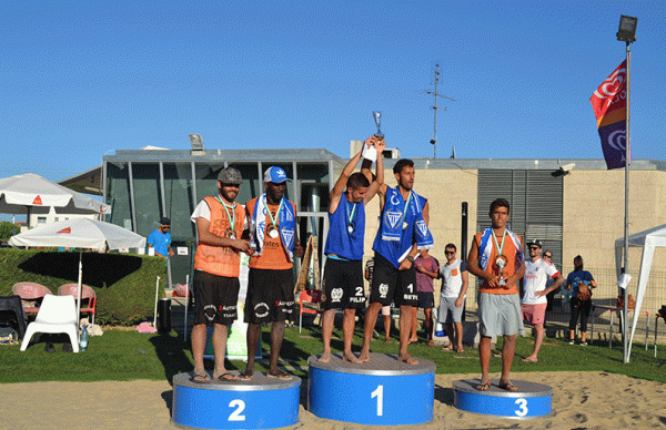 CD Póvoa fecha mês de julho a vencer