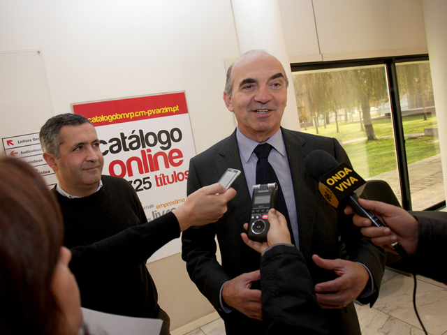 Biblioteca Municipal dá "passo gigante". Catálogo online foi apresentado hoje.