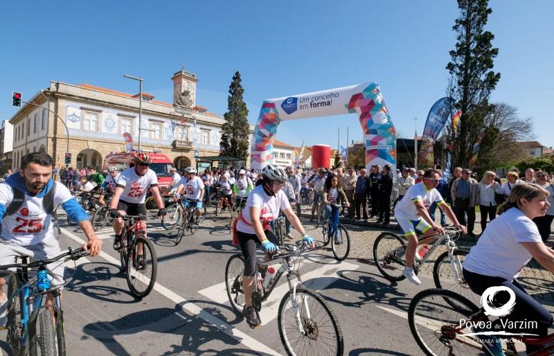 25 de Abril celebrado por milhares de pessoas na Póvoa