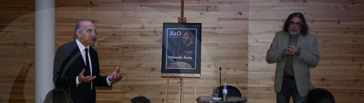 A arte do teatro explicada aos mais novos por Eduardo Faria