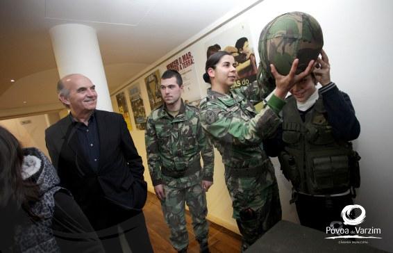 A vida militar explicada aos mais novos