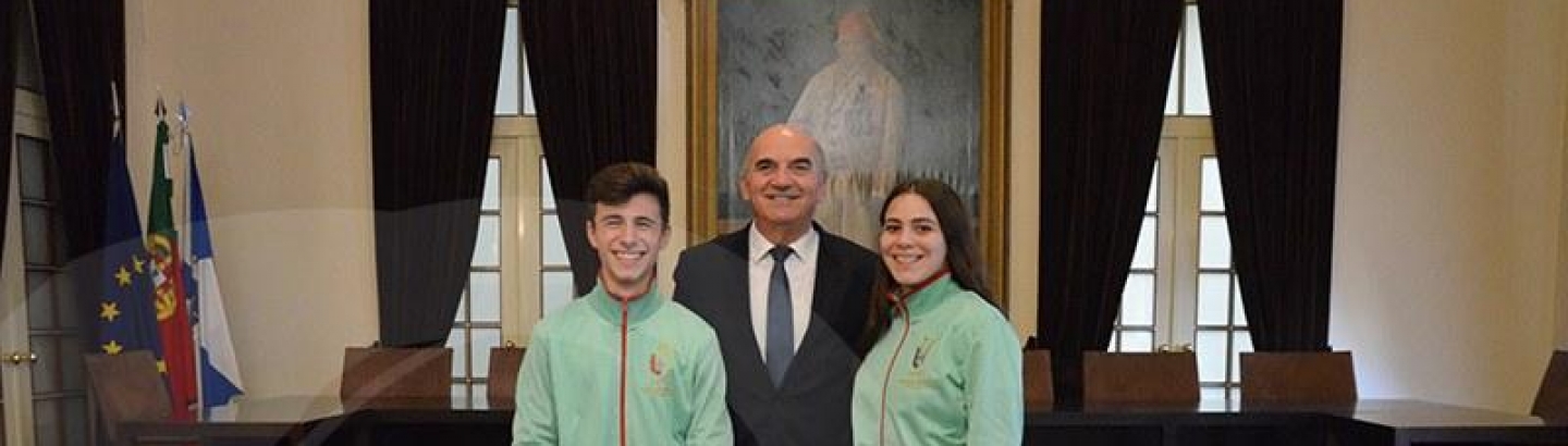 Atletas que vão representar Portugal no Campeonato Europeu de Karaté recebidos na Câmara Municipal