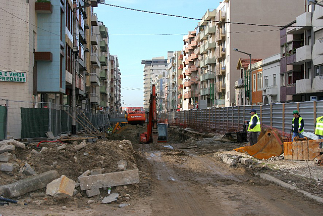 Arranjo urbanístico da Av. Mousinho de Albuquerque: alterações de trânsito