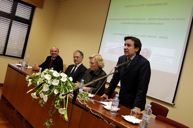 Inovação educativa e sucesso escolar – Agrupamento Campo Aberto assina protocolo com a Universidade Católica