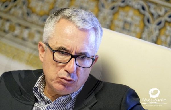 Câmara irá atribuir subsídios para aquisição de livros e material escolar