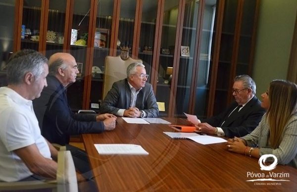 Câmara recebe espólio de mais de um milhar de livros