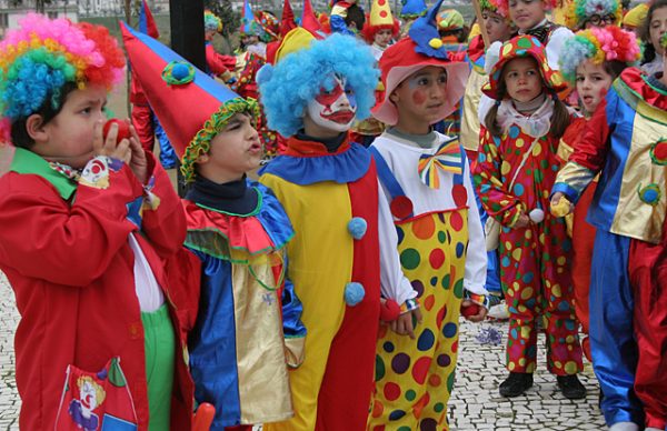 3200 crianças festejaram Carnaval nas ruas da Póvoa