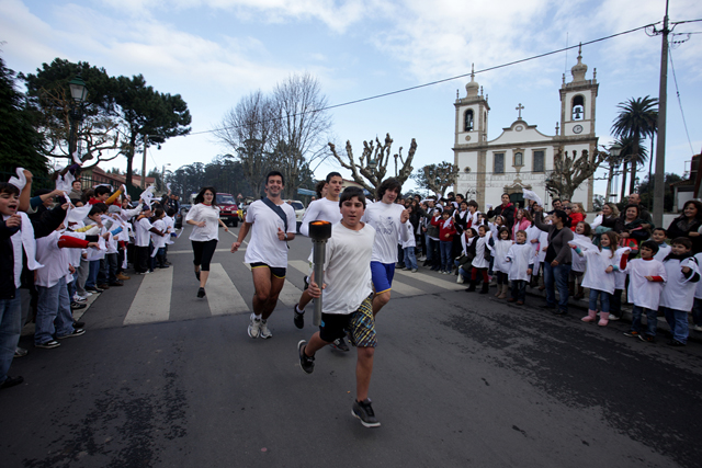 Chama da Paz percorre freguesias no dia 14. Cordão humano abraça a Póvoa de Varzim no dia 15.