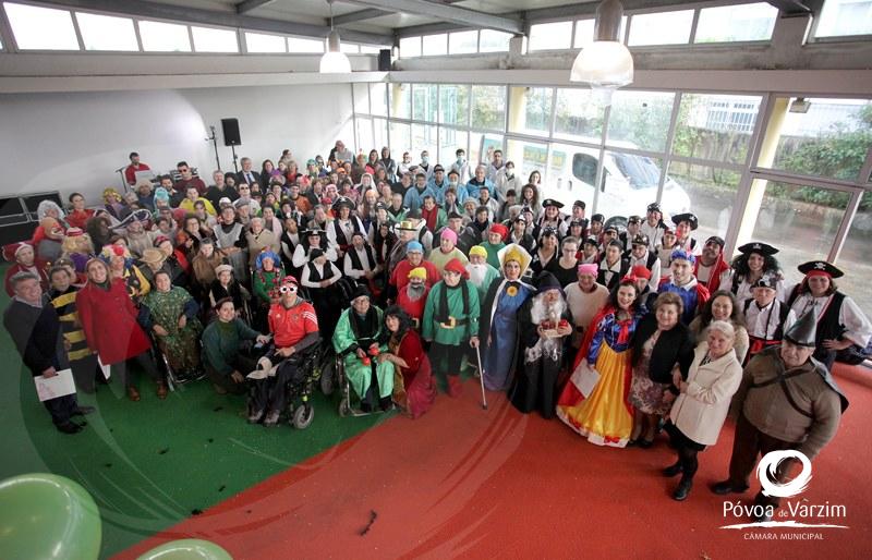Convívio de Carnaval reúne utentes de todo o concelho