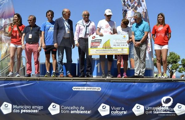 Corrida de S. Pedro angaria perto de €1500 para Maria da Paz Varzim