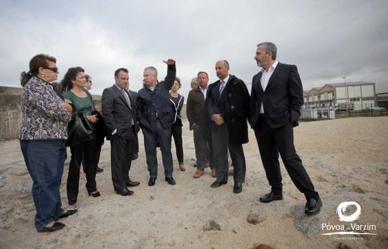 Deputados do PSD visitam Porto de Pesca