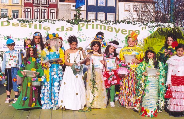 Boas-vindas à Primavera vai juntar mais de mil em desfile