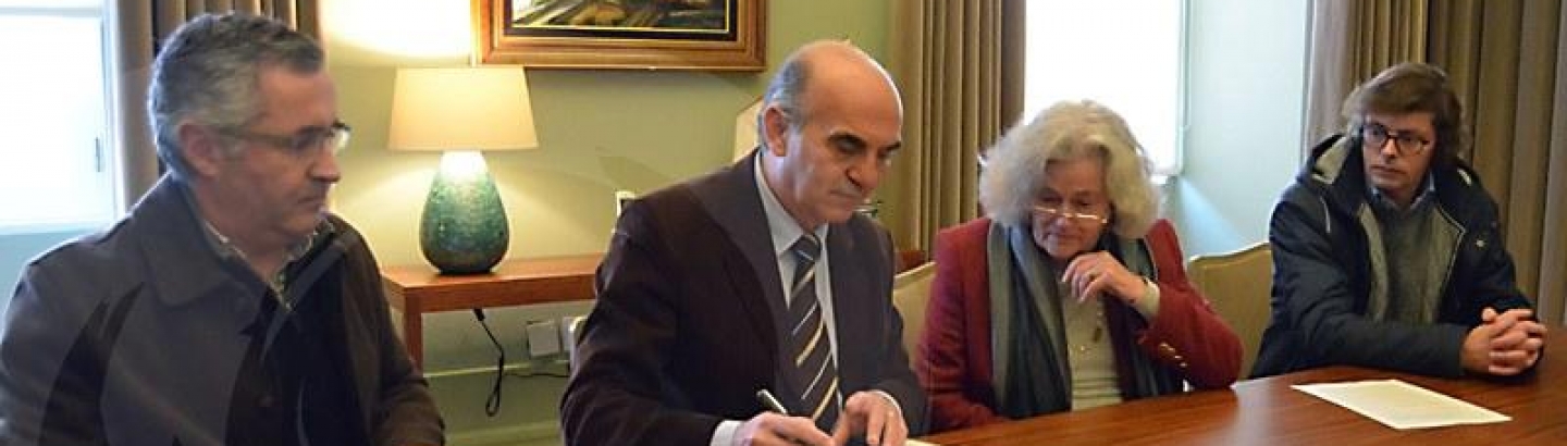 Doação do espólio de Ezequiel de Campos à Biblioteca Municipal