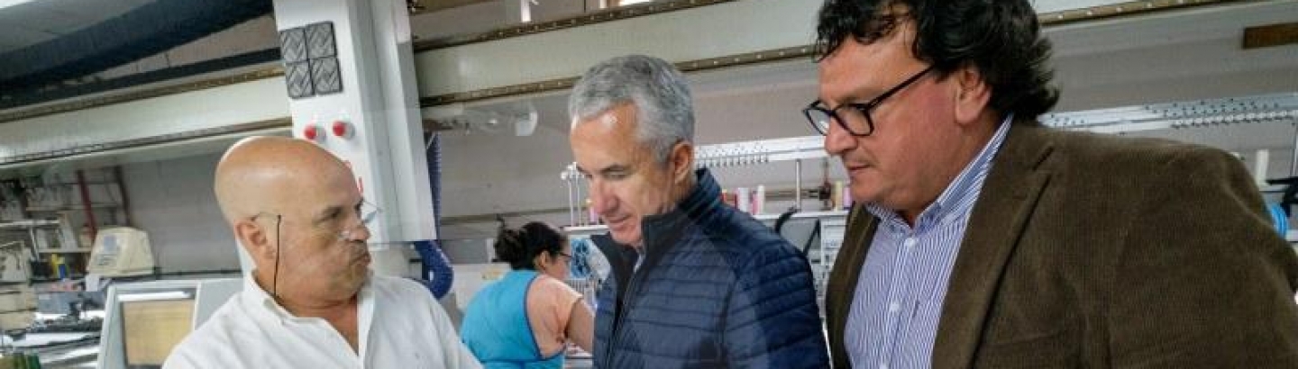 Empresa de bordados de Aver-o-Mar recebe Presidente e Vereadores