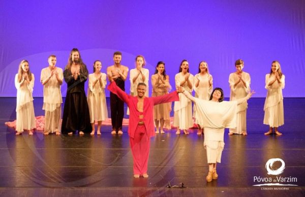 Estreia de Sinfonia dos Salmos de Stravinsky abrilhantou noite do Garrett