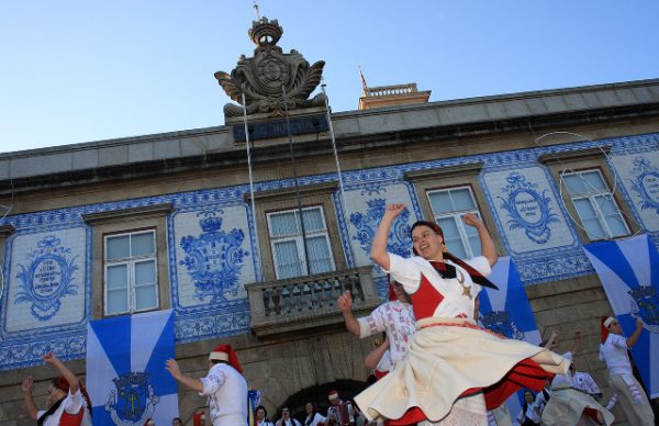 Folclore na abertura do São Pedro