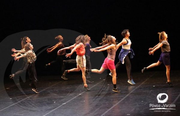 Garrett comemorou o Dia Mundial da Dança