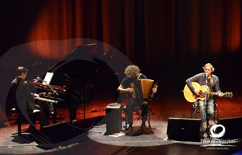 Garrett encheu-se para concerto de Jorge Palma