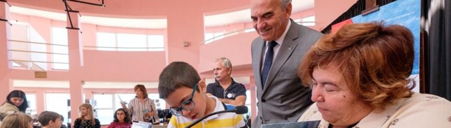 Hora do Conto Especial sobre Cego do Maio