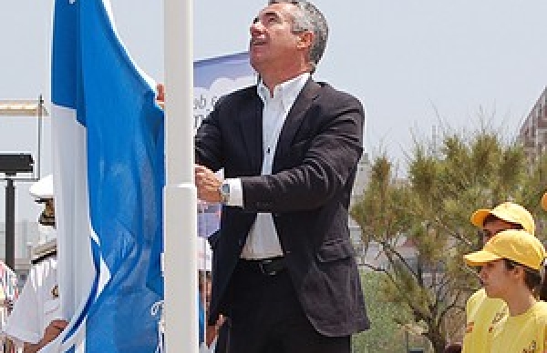 Hastear das restantes Bandeiras Azuis na quarta-feira