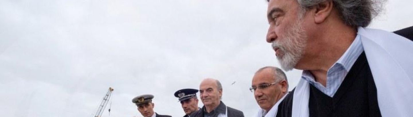 Lançamento de Flores Brancas ao Mar, no Dia Mundial da Paz