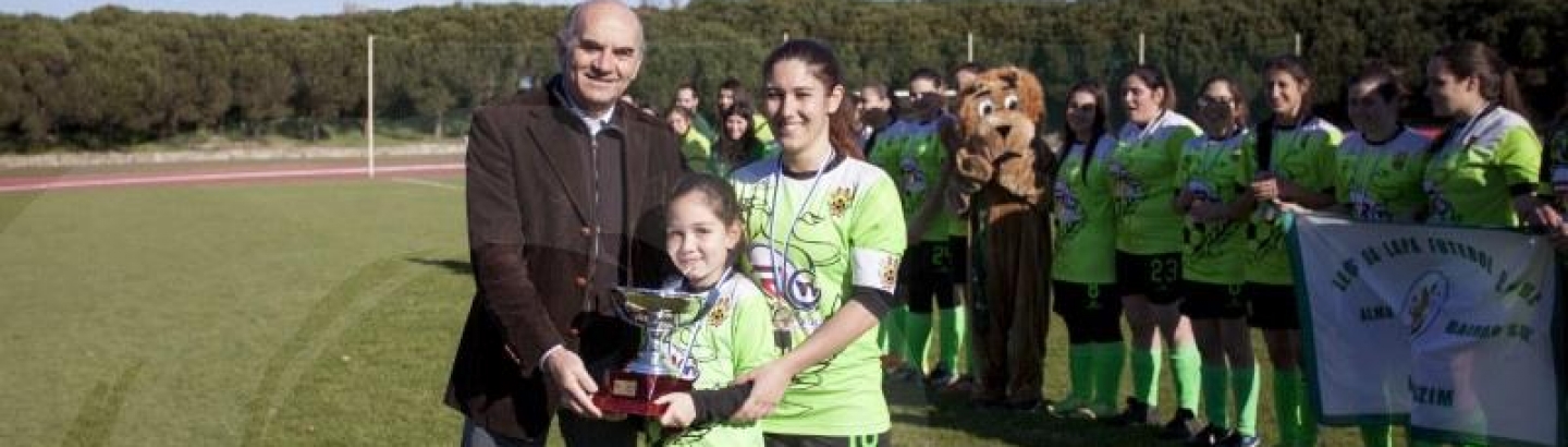 Leões da Lapa conquistam Supertaça da Póvoa em futebol feminino