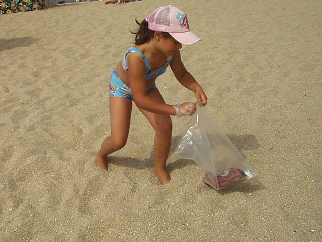 Campanha Separar para Valorizar – sensibilizar para a reciclagem, na praia