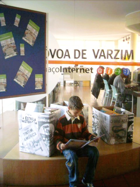 Câmara entrega livros para campanha do Rotaract