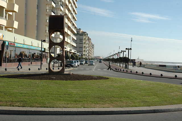 Avenida dos Banhos – trânsito interdito nos fins-de-semana de Verão