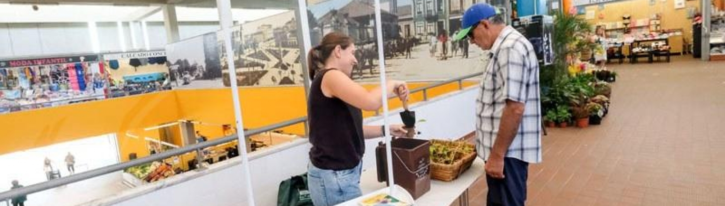 Mercado Municipal recebeu uma campanha de promoção de compostagem caseira