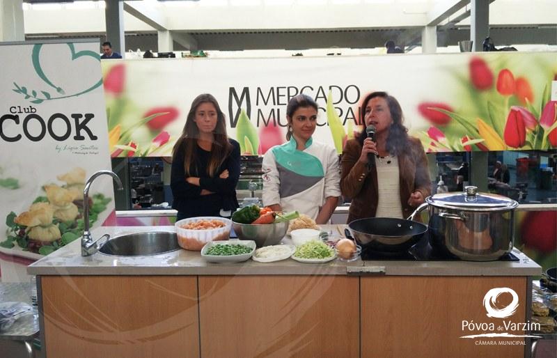 Mercado promoveu "Cozinha ao vivo" para os mais novos