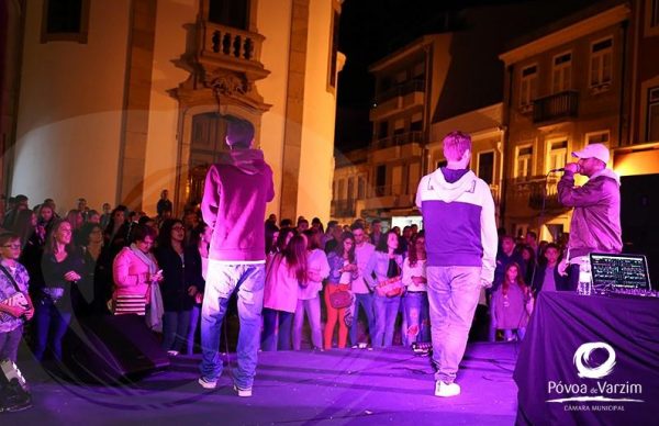 Miguel Laranjeira e Ases enchem Praça da República