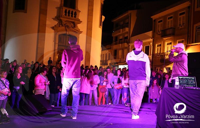 Miguel Laranjeira e Ases enchem Praça da República