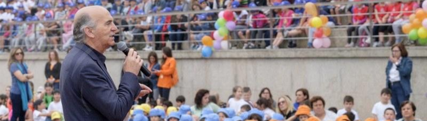 Milhares de crianças festejaram o seu dia no Estádio Municipal
