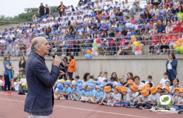 Milhares de crianças festejaram o seu dia no Estádio Municipal