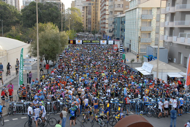 Grande Maratona BTT – milhares de ciclistas invadiram a Póvoa