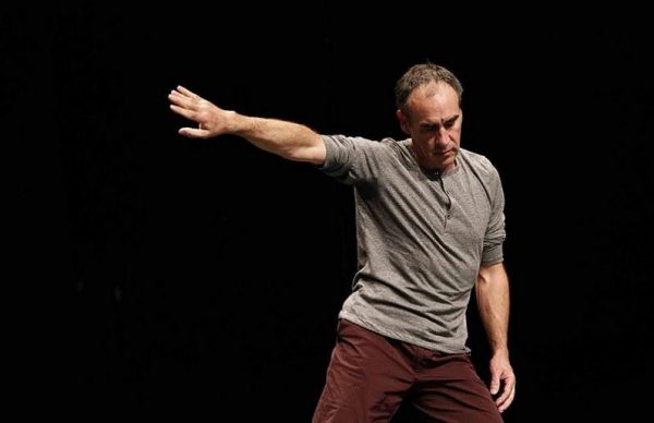 Paulo Ribeiro apresenta hoje “Sem tu não pode haver um eu”