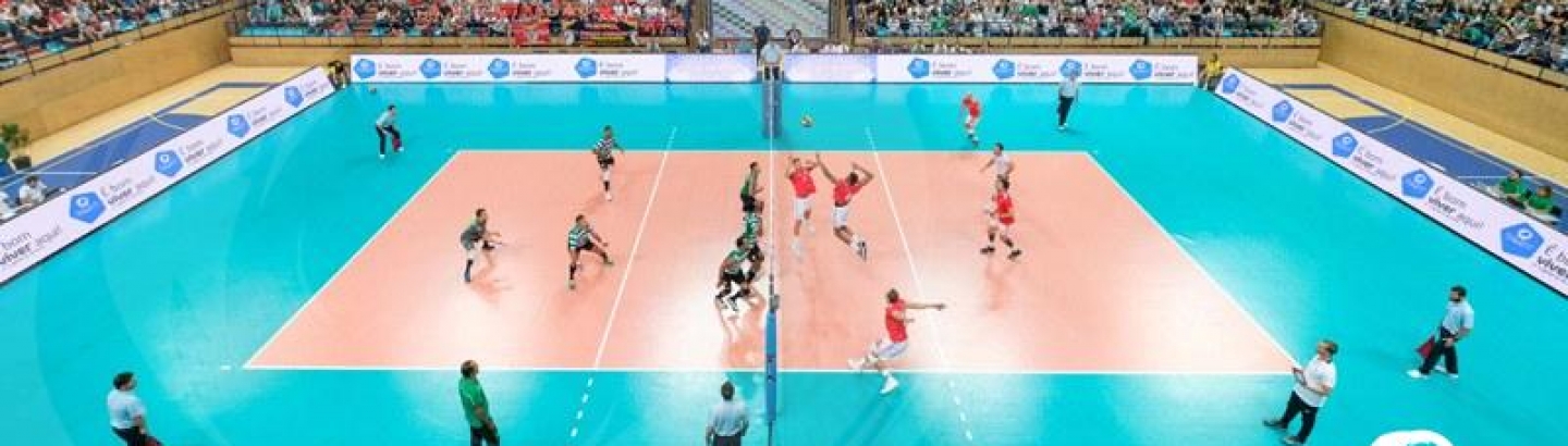 Pavilhão lotado para receber Sporting e Benfica