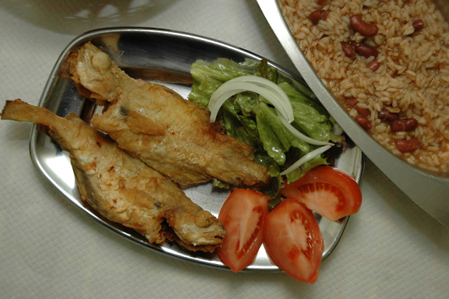 Nova receita nos Sabores Poveiros: Peixinhos Fritos com Arroz Malandro