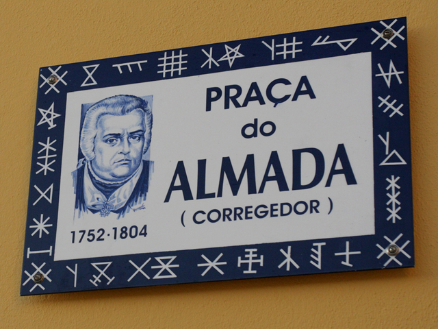 placa praça almada