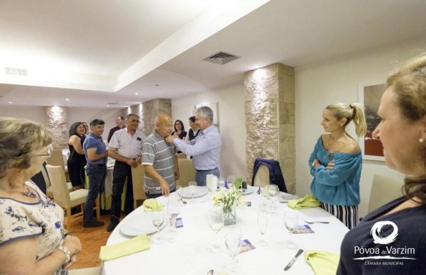 Presidente entrega emblema de ouro a Jacinto Sá