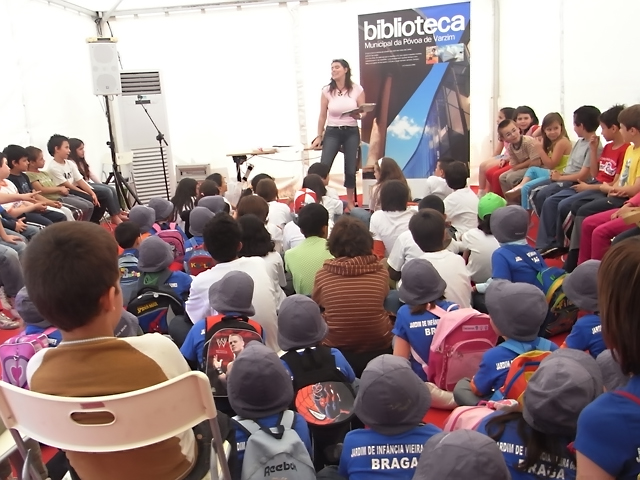 Biblioteca Municipal participa na Feira da Livro do Porto