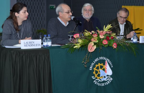 "Agarrar o tempo para viver e ler" aconselharam escritores na Escola Rocha Peixoto