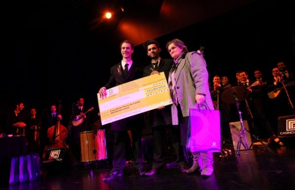 Estudantes da ESEIG doaram 500 Euros à Casa Santa Maria da Estela