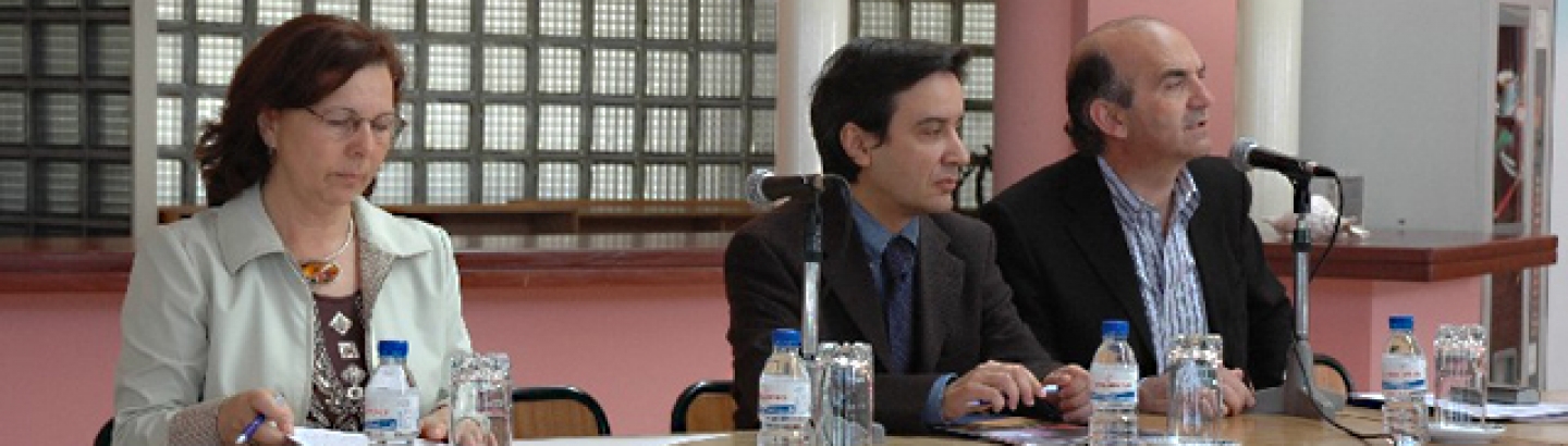 Seminário "A Formação ao Longo da Vida" durante todo o dia, no Diana Bar